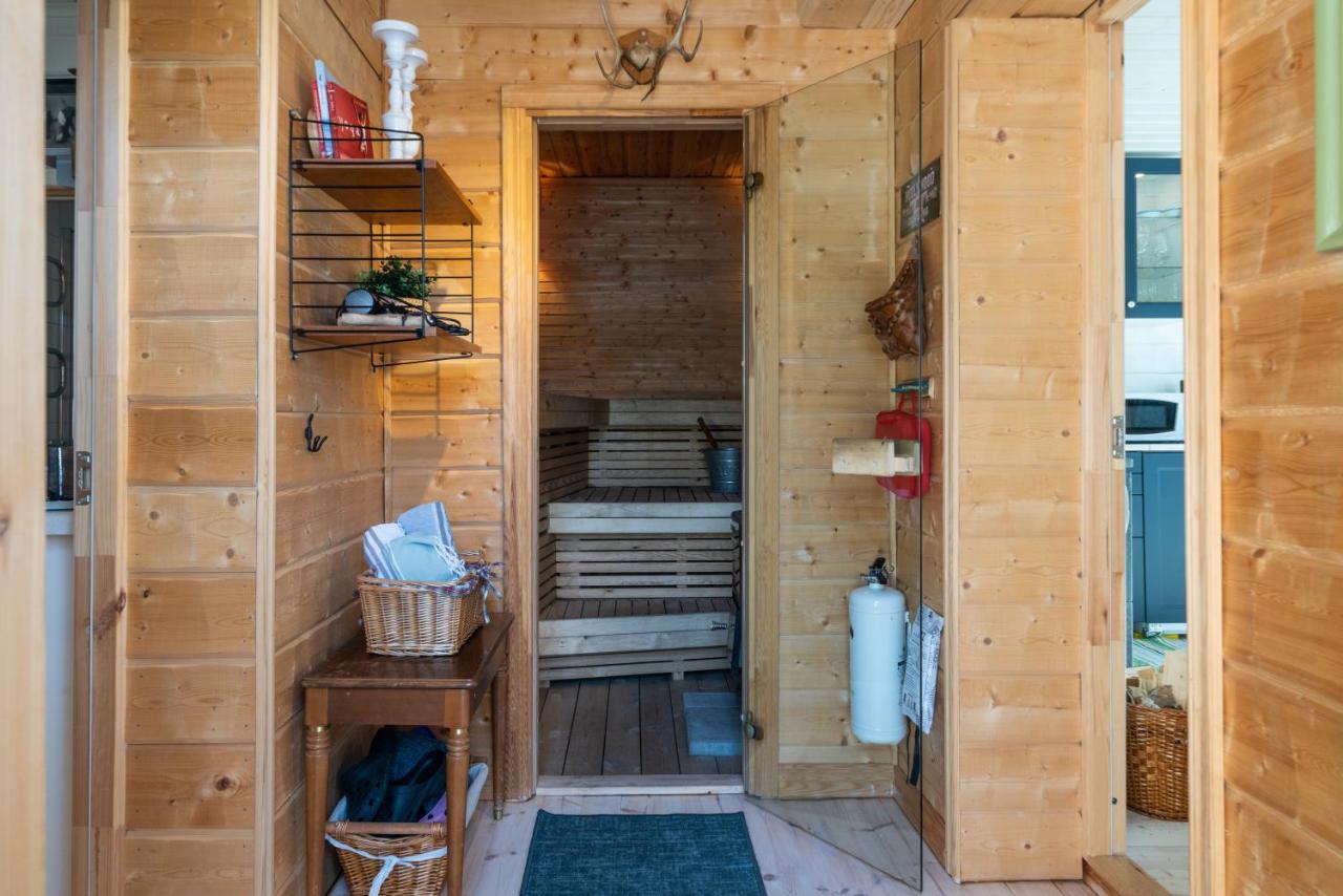 Torpet - Bed And Breakfast Med Charm Norrfjarden Exterior foto
